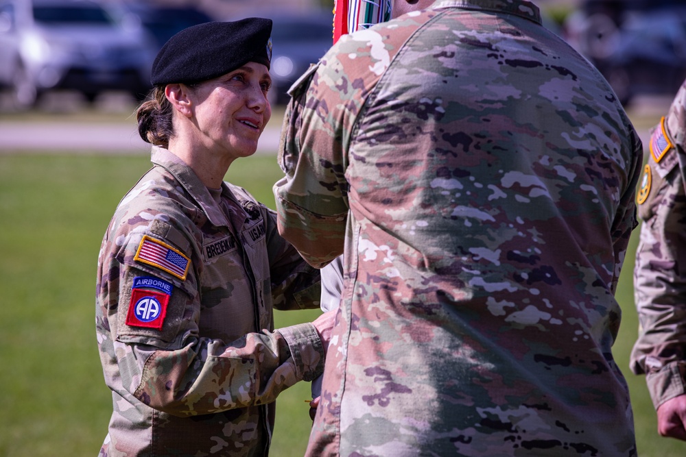 207th Military Intelligence Brigade (Theater) hosts Change of Command ceremony