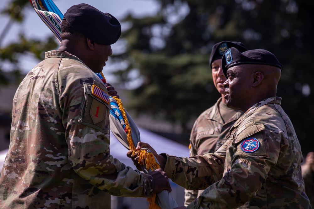 207th Military Intelligence Brigade (Theater) hosts Change of Command ceremony