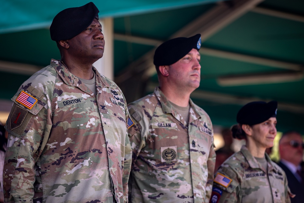 207th Military Intelligence Brigade (Theater) hosts Change of Command ceremony