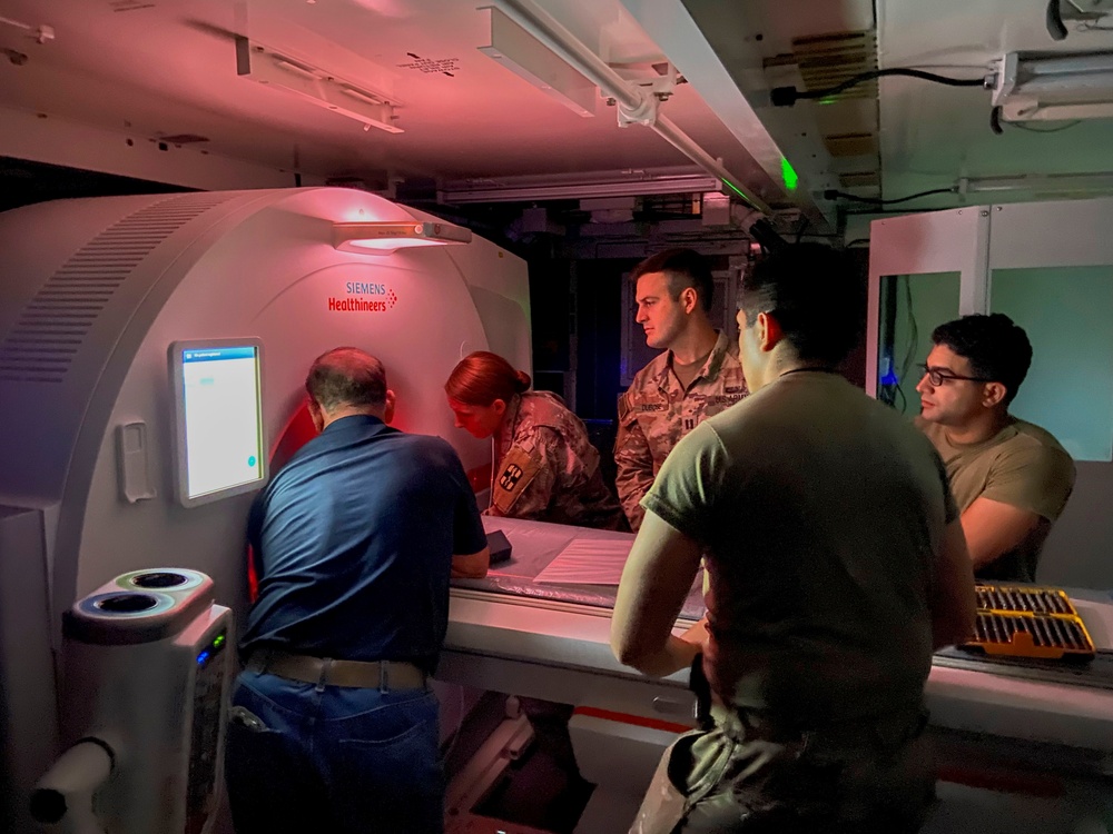 USAMMDA delivers CT scanner to US contingent in CENTCOM