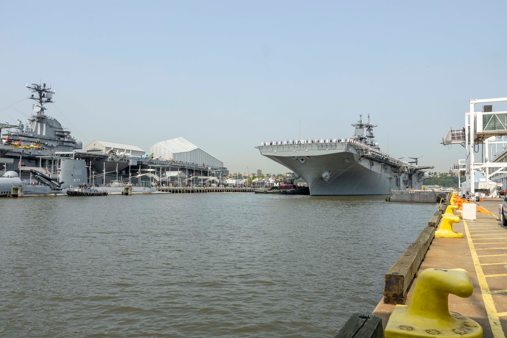 USS Wasp (LHD 1) Arrives in NYC for Fleet Week 2023