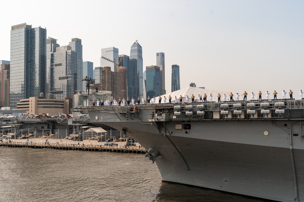 USS Wasp (LHD 1) Arrives in NYC for Fleet Week 2023