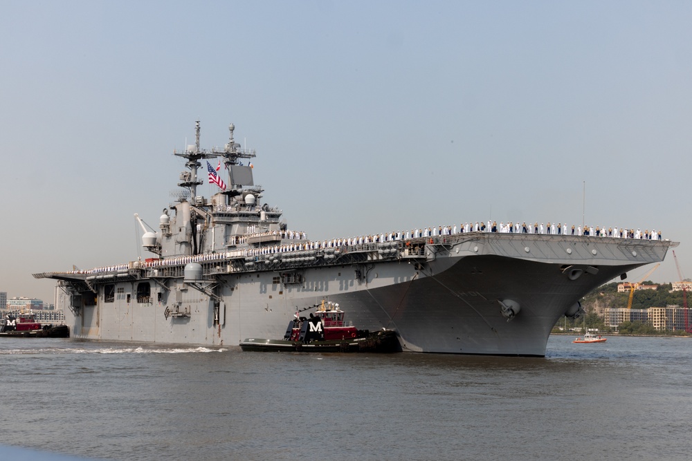 USS Wasp (LHD 1) Arrives in NYC for Fleet Week 2023