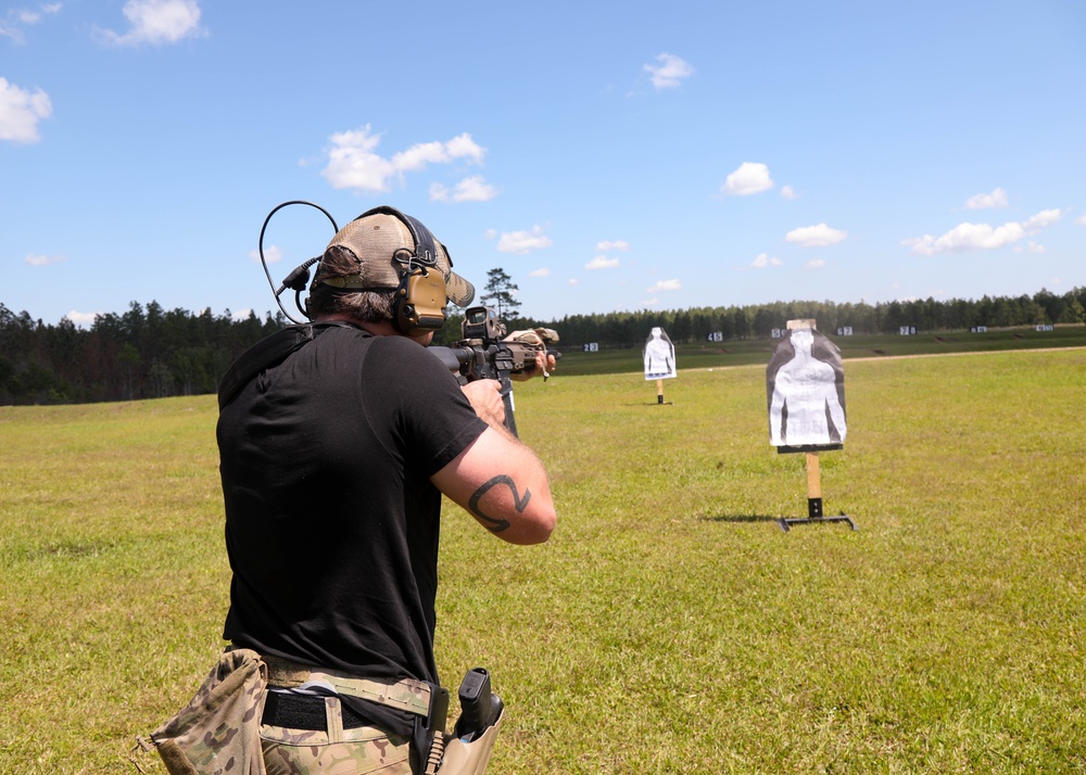 3rd Special Forces Group (Airborne) execute marksmanship drills during Southern Strike