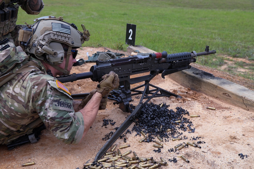 3rd Special Forces Group (Airborne) run a marksmanship range during Southern Strike