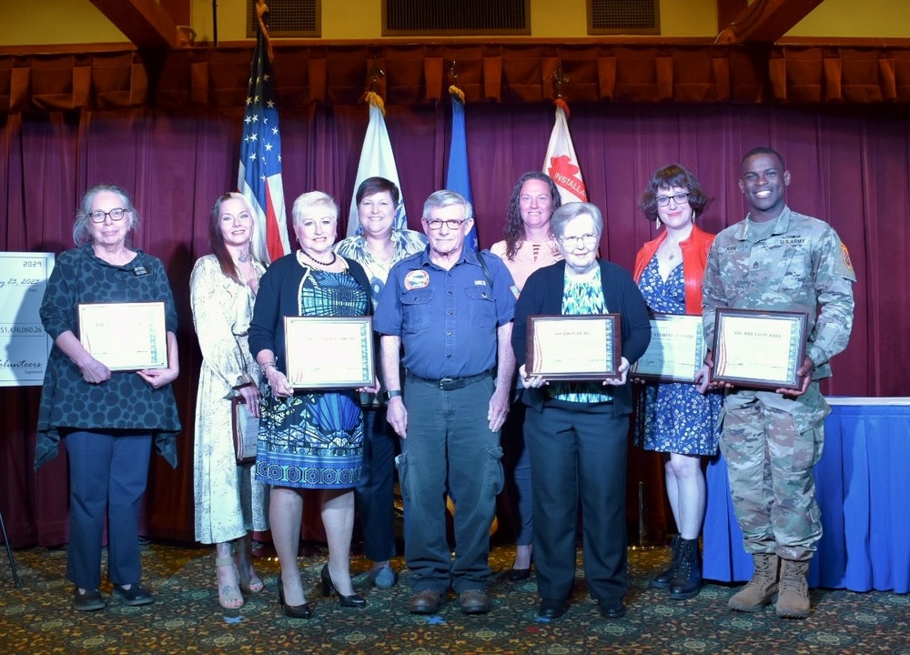 JBLM recognizes outstanding volunteers of the year