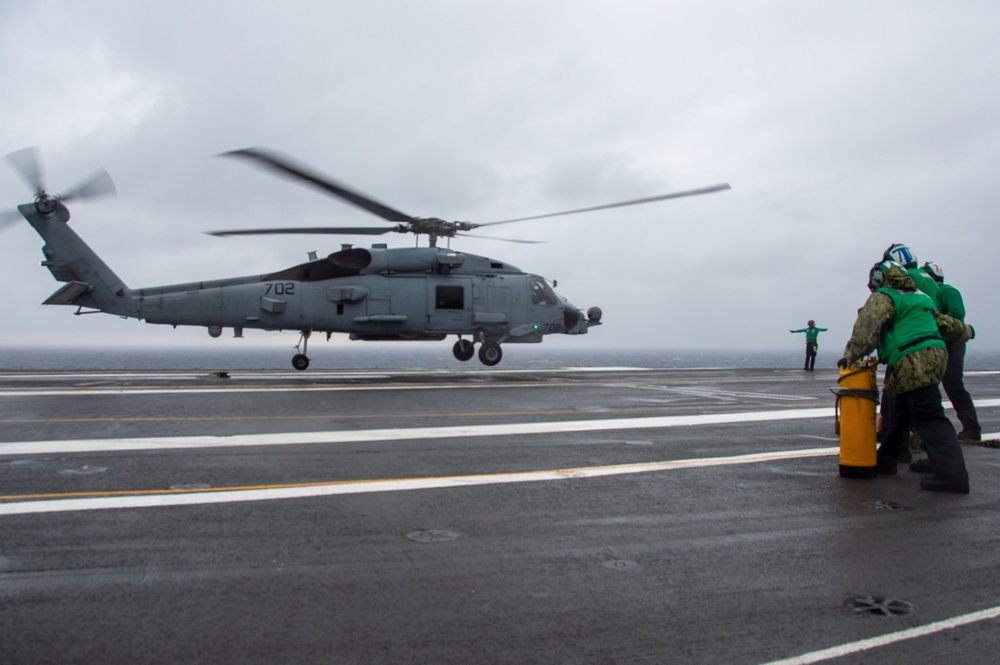 USS Ronald Reagan (CVN 76) conducts flight operations