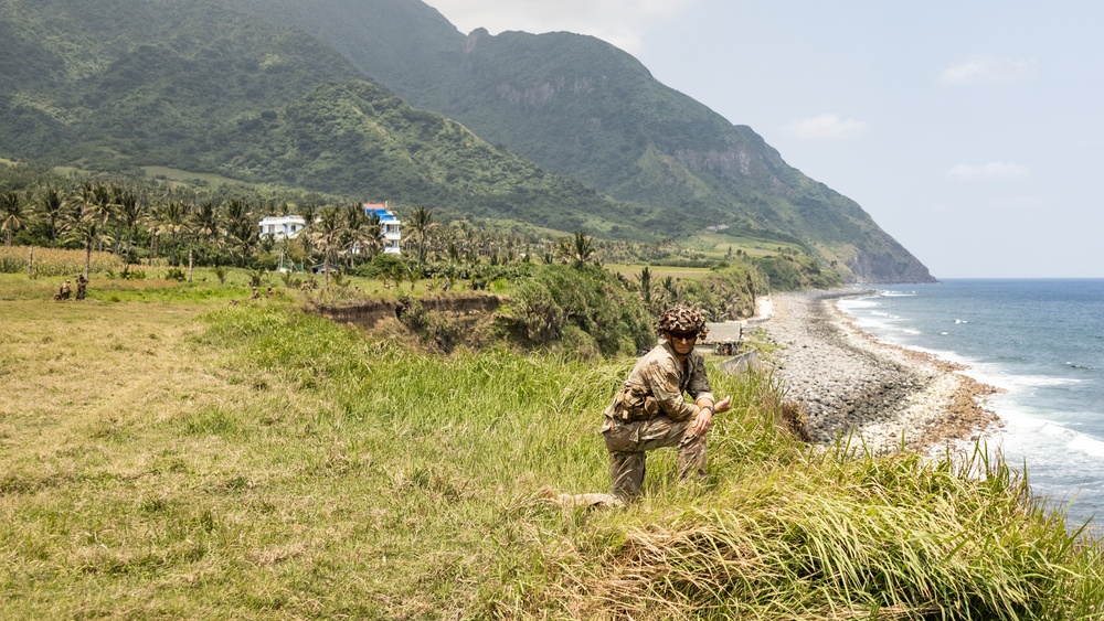 U.S. Marines conduct a joint, bilateral littoral air campaign