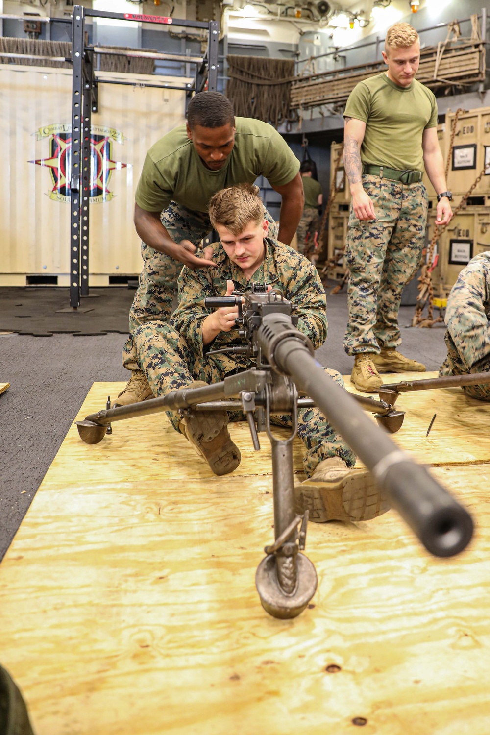 USS Carter Hall Conducts Weapons Familiarization