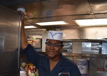 Division in the Spotlight Sailor Recognition: CSSR Hylton