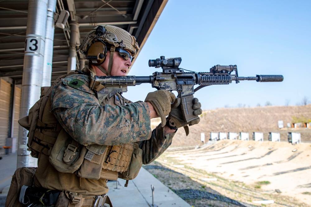 DVIDS - Images - 13th MEU Ssang Yong MOUT Training [Image 6 of 7]