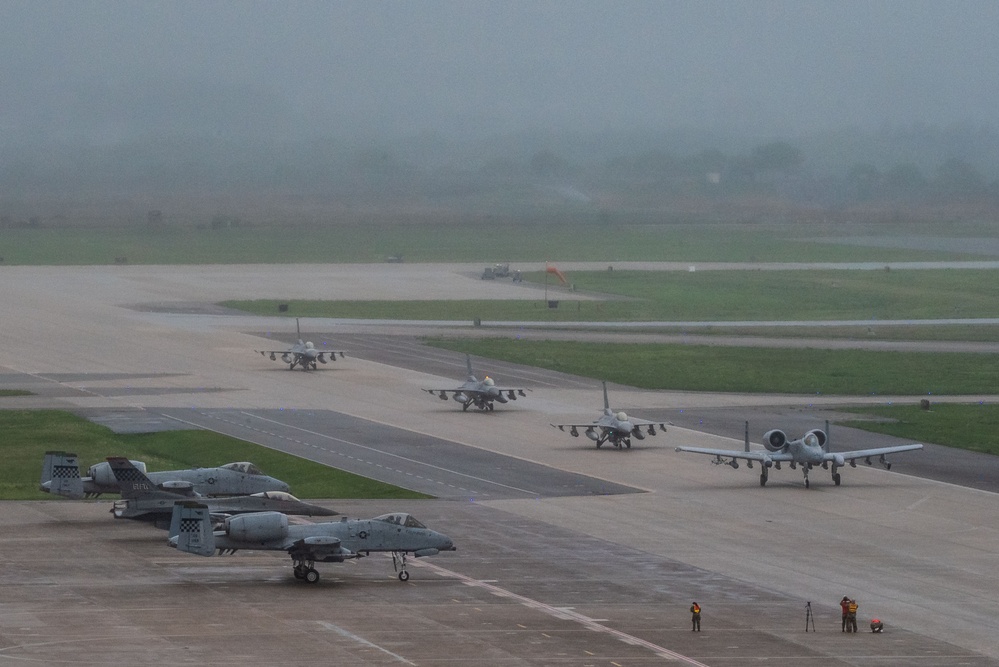 Osan, Kunsan combine for Mammoth Walk training operations