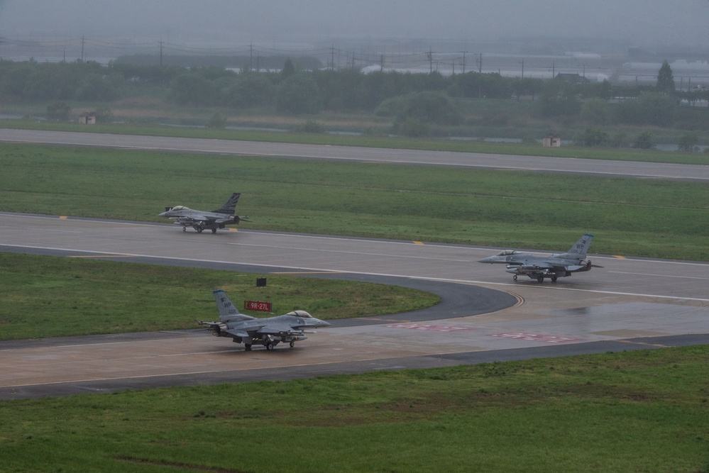 Osan, Kunsan combine for Mammoth Walk training operations