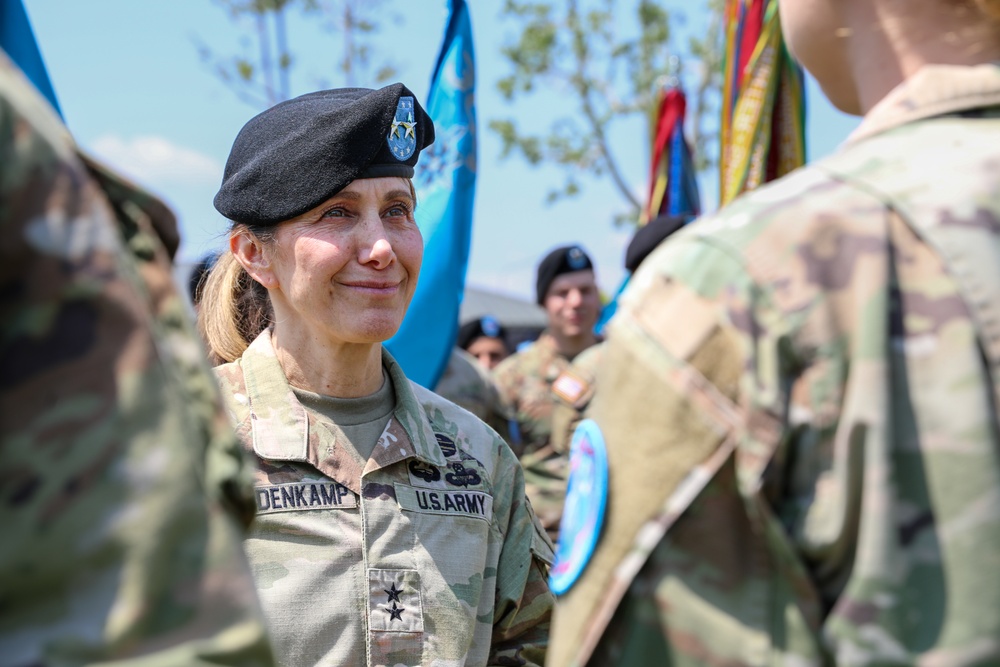 Major General Michele H. Bredenkamp Visit to the 207th Military Intelligence Brigade (Theater)