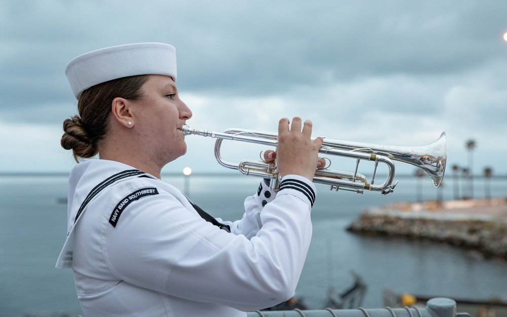 USS Princeton Hosts Navy Reception