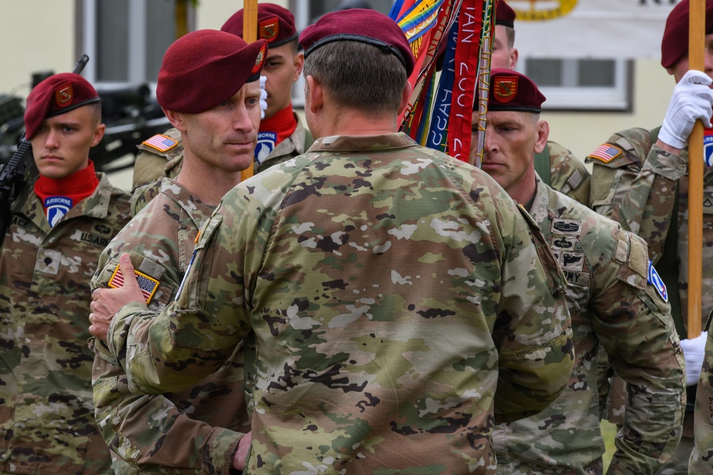 DVIDS - Images - 4-319th AFAR, 173rd Airborne Brigade Change of Command ...