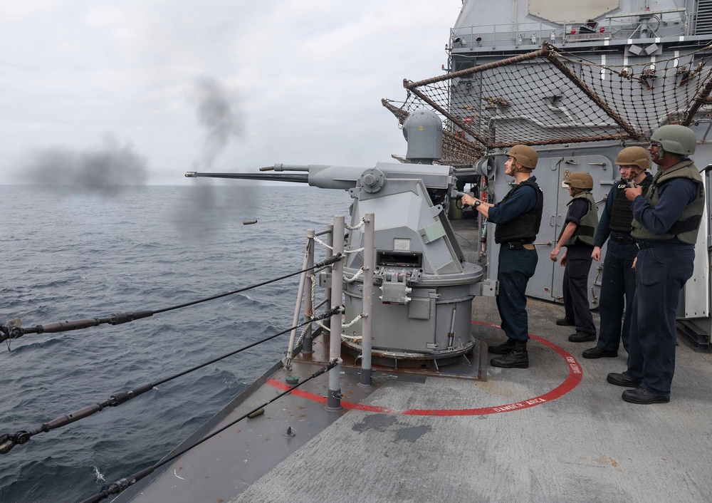 USS Shiloh Conducts Live-Fire