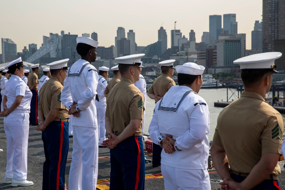 DVIDS - Images - Wasp Arrives in New York for Fleet Week NYC [Image 2 of 6]