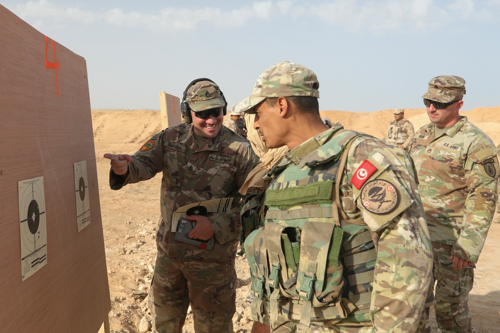SFAB Advisors Train with soldiers of the Tunisian Armed Forces during African Lion