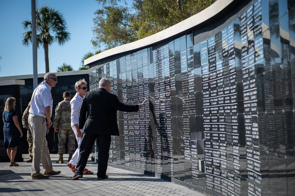 USSOCOM Honors Fallen during Memorial Day Observance