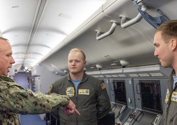 FORCM Haka Visits NASWI