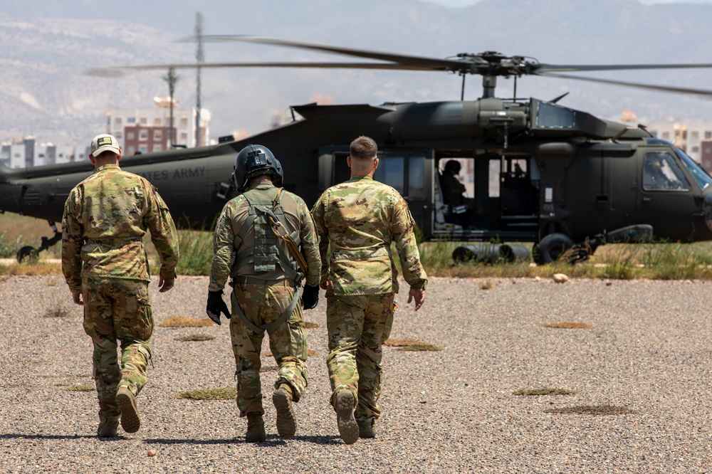 1-111th MEDEVAC Hoist Training