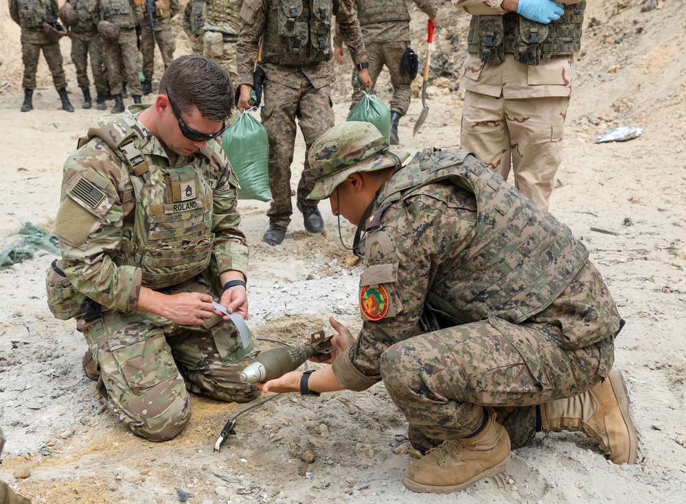 U.S. Army and Tunisian Armed Forces conduct demolition training