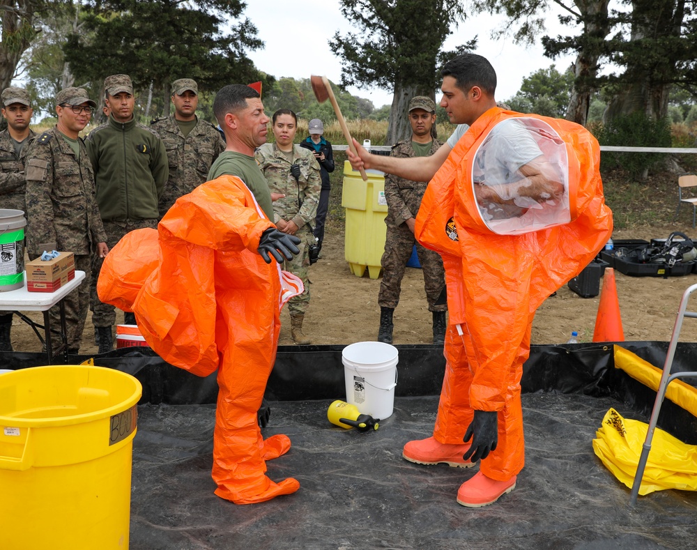 U.S and Tunisian Armed Forces rehearse decontamination procedures