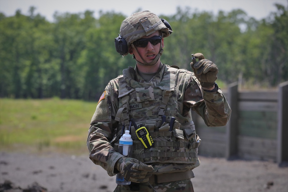 1037th Engineers Assemble Explosive Charge