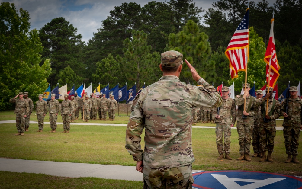 Headquarters and Headquarters Battalion, U.S. Army Central changes command during ceremony