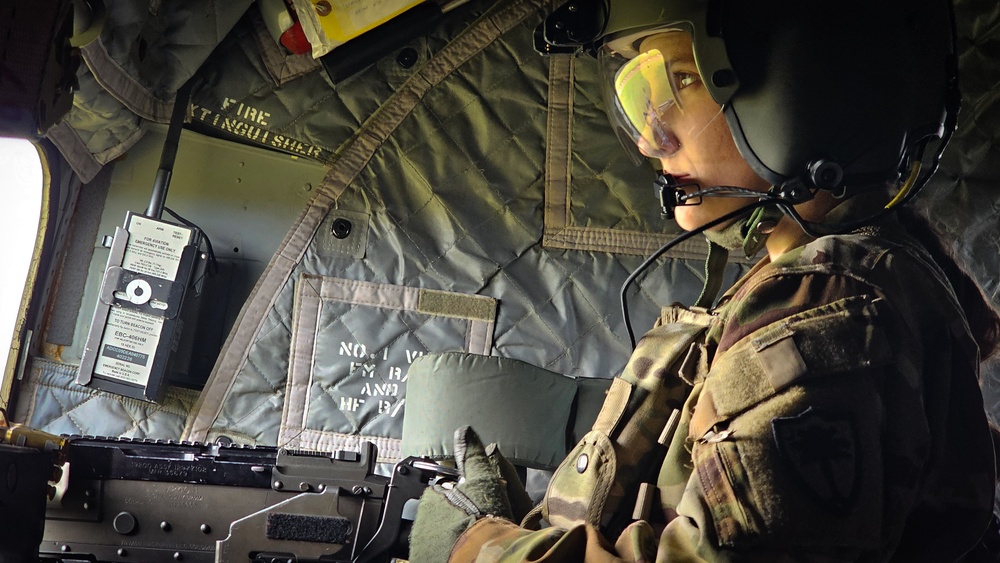 South Carolina Army National Guard crews complete CH-47F Chinook gunnery range qualification