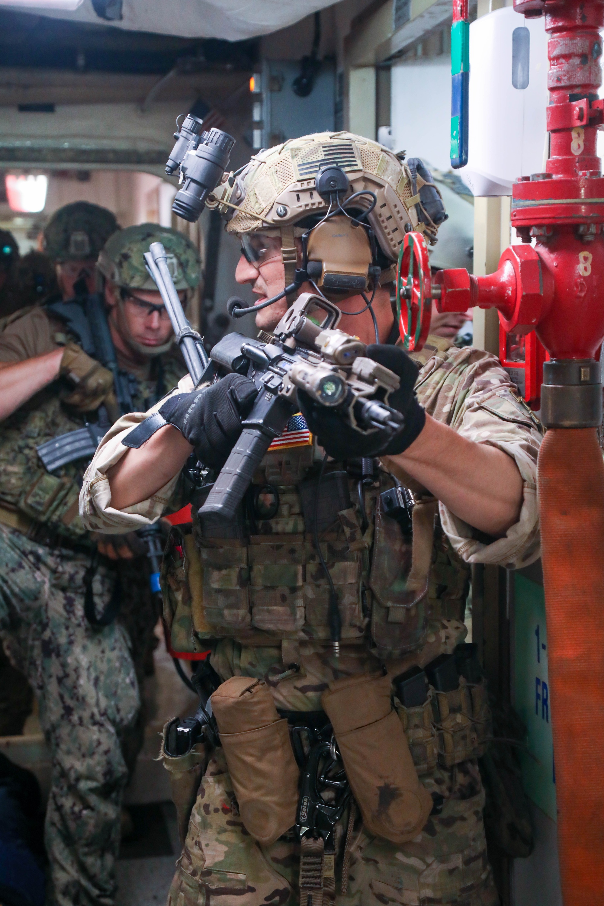 アイボリー スカジャン U.S. Coast Guard アイボリー スカジャン U.S. Coast Guard DVIDS - Images - Coast