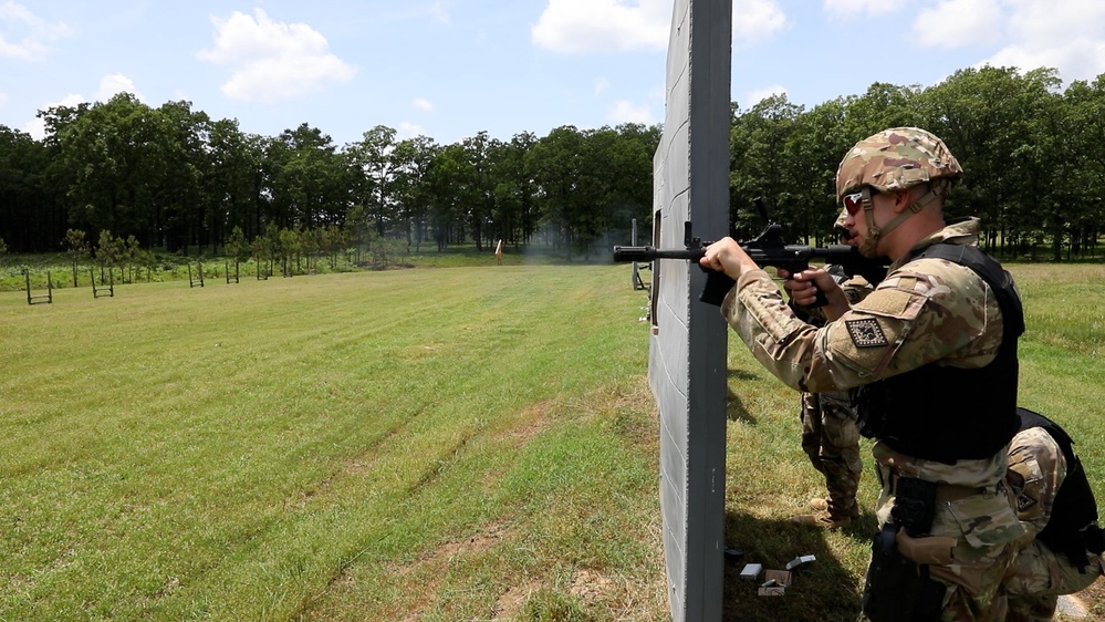 Military Police Call Shotgun at the Range