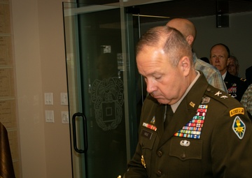 NETCOM honors fallen signaleers, civilians