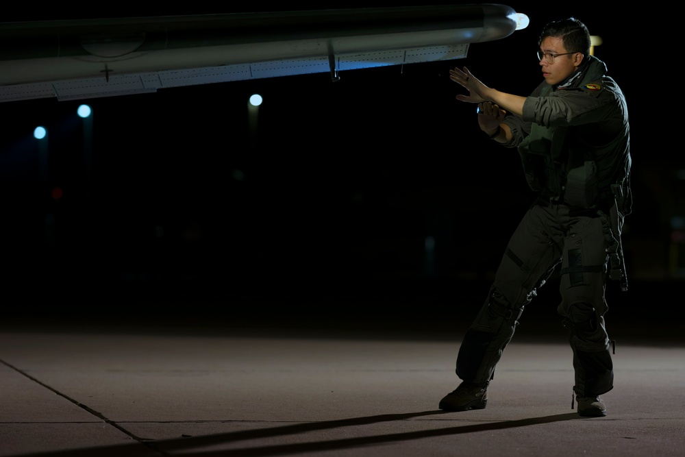 Ad Astra: Colombian Air Force takes on Red Flag-Rescue at night