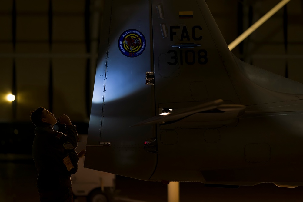 Ad Astra: Colombian Air Force takes on Red Flag-Rescue at night