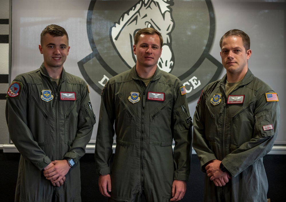 Three Travis Airmen assist in recovery of car that drove off CA cliff