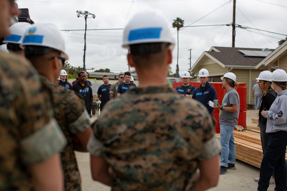 Service members help Habitat For Humanity of Greater Los Angeles Build Houses