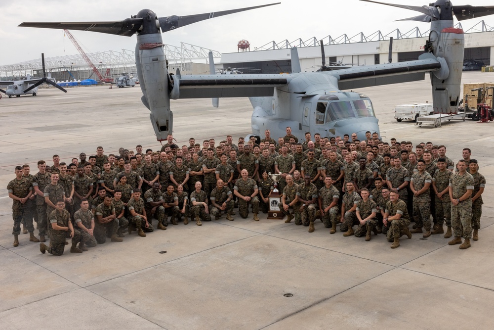 Marine Medium Tiltrotor Squadron (VMM) 266 receives the II MEF &quot;Chesty&quot; Puller award
