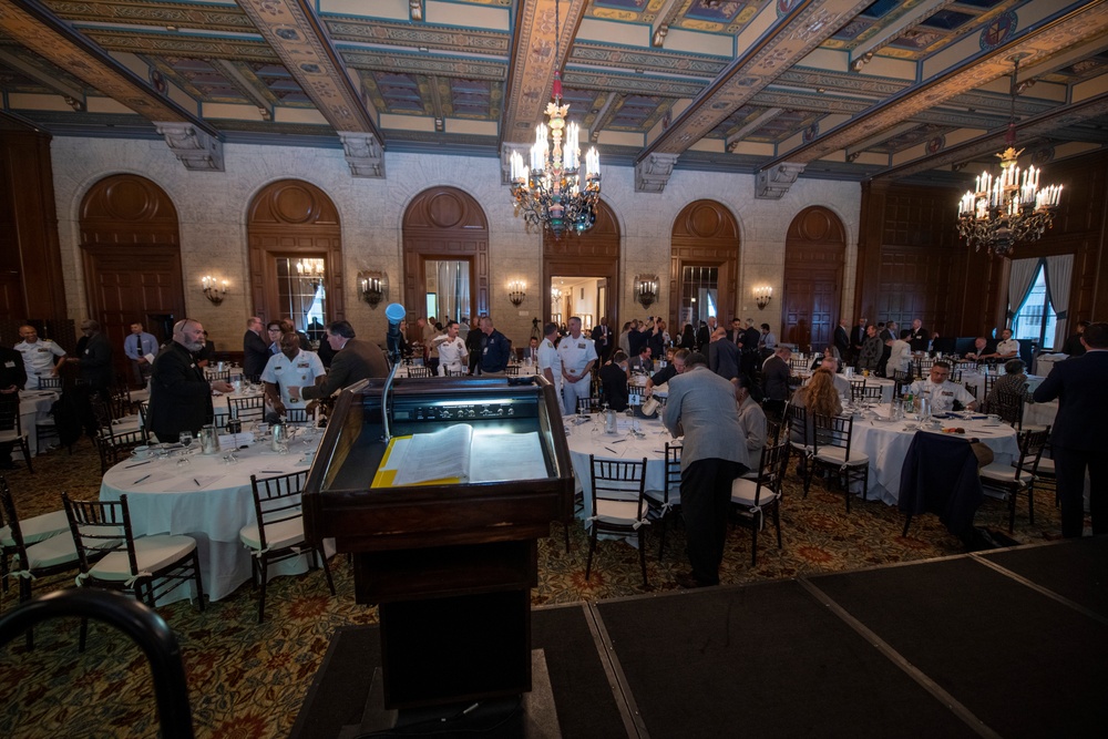 Service Members take part in a leadership Summit.