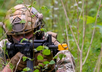 USANEC BE STX with Belgian Para-Commandos