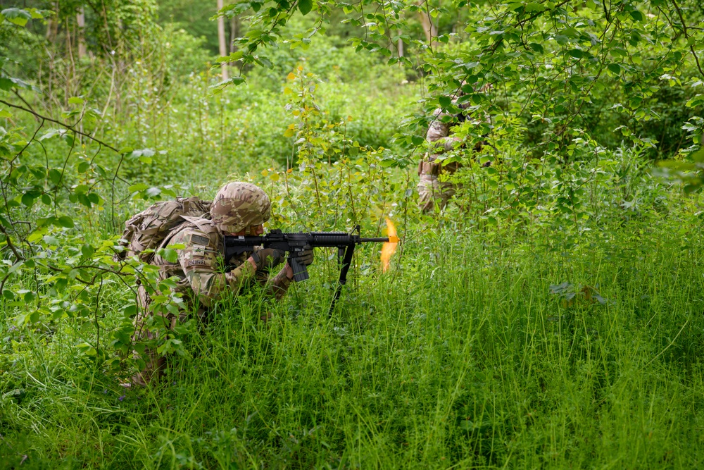 USANEC BE STX with Belgian Para-Commandos