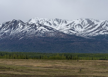 Honoring 77 Fallen paratroopers: VMGR-153 supports spartan jump