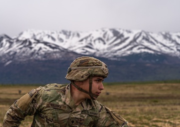 Honoring 77 Fallen paratroopers: VMGR-153 supports spartan jump