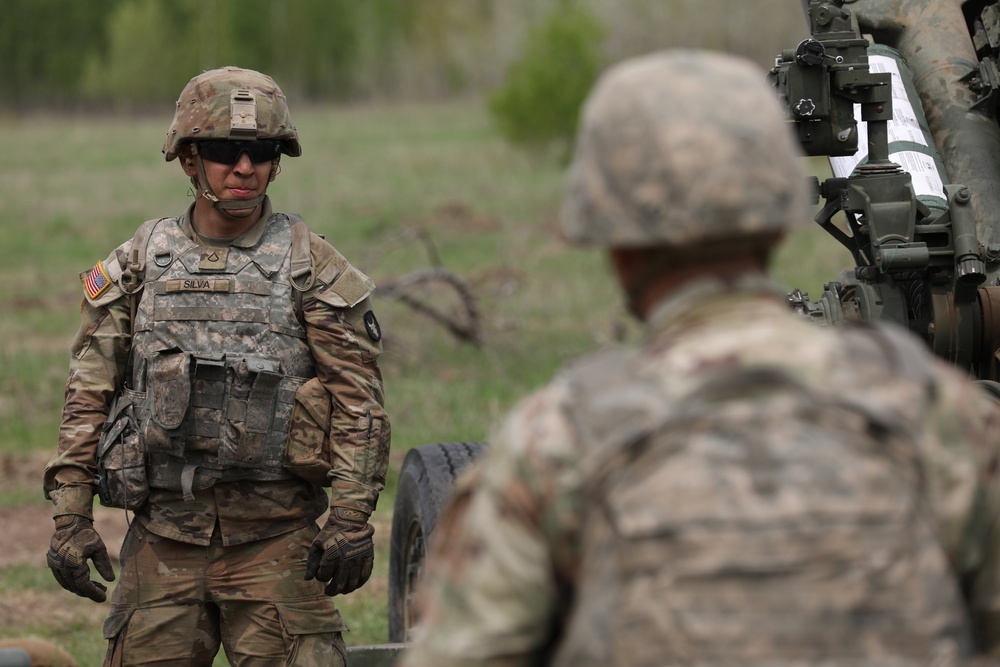 Field Artillery Sling-load M777 Howitzers with Minnesota Aviators at Camp Ripley