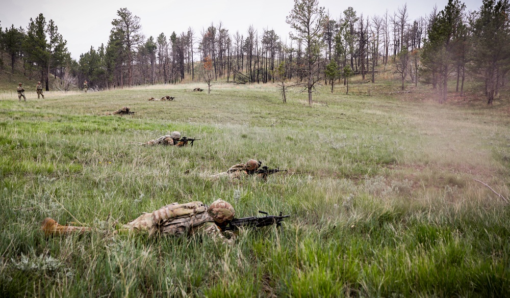 Iowa infantry Soldiers conduct squad live-fire exercise at Camp Guernsey