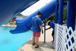 Robins readies pool for summer season