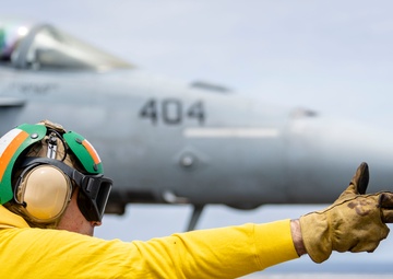 USS Ronald Reagan (CVN 76) conducts flight operations