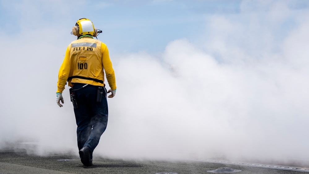 USS Ronald Reagan (CVN 76) conducts flight operations