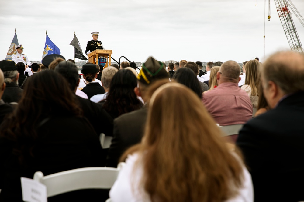 I MEF commanding general gives ceremonial remarks during NROTC San Diego commissioning ceremony